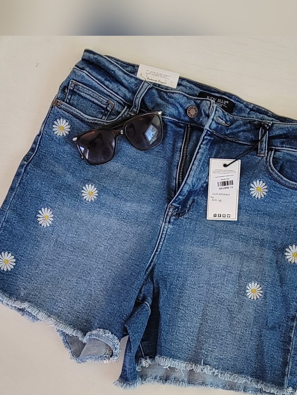 Judy Blue High Waste Embrodered Short